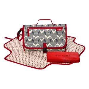 Skip Hop Pronto Changing Station